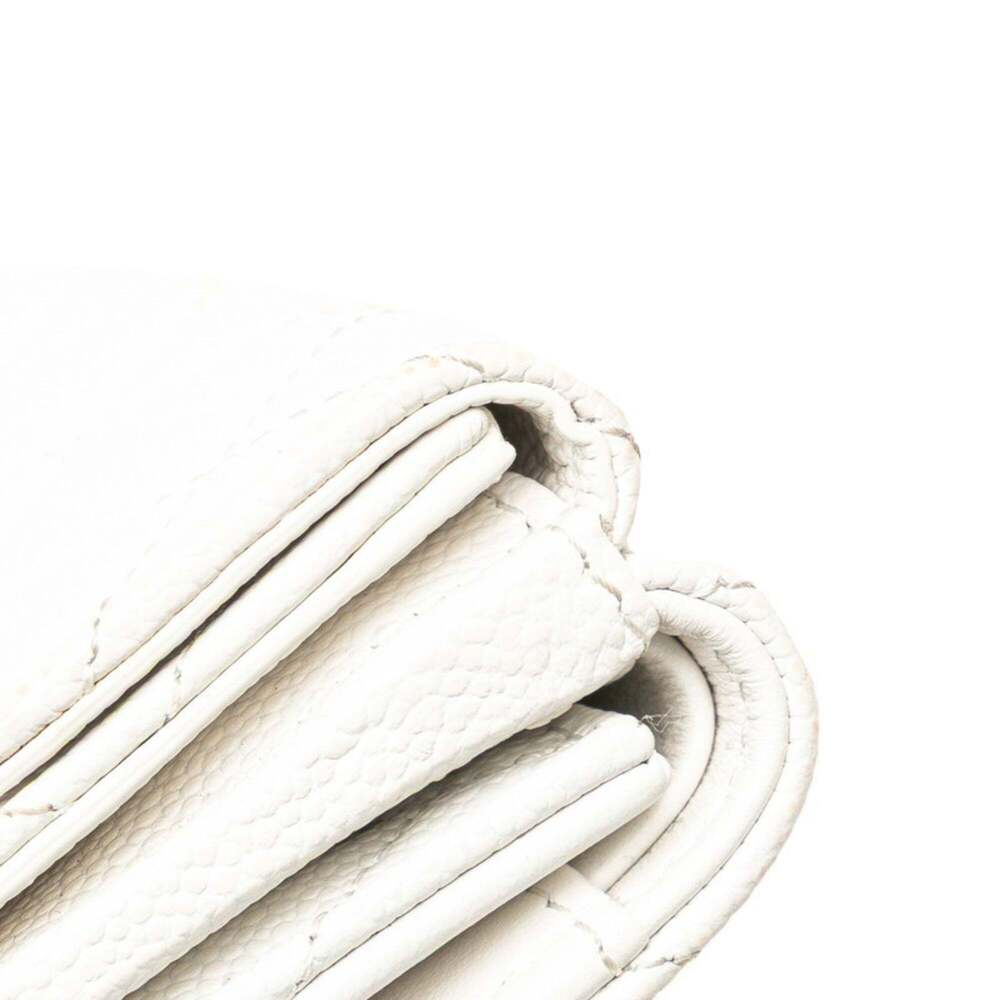 CHANEL Authentic White Caviar Leather Logo Wallet - Picture 4 of 13